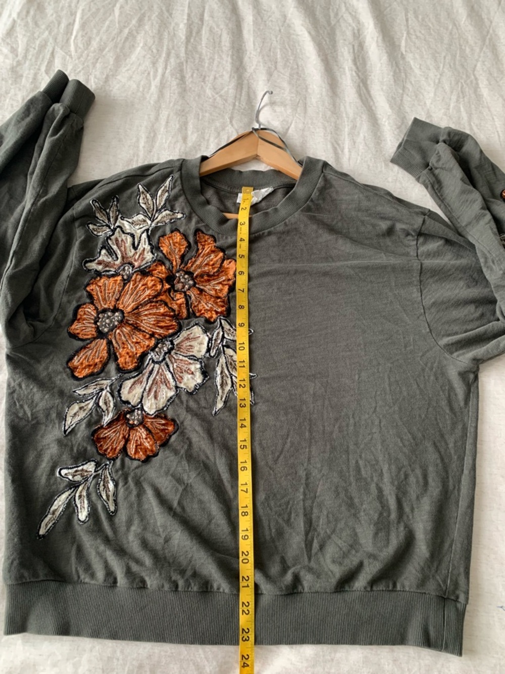 Anthropologie floral appliqué Moss cotton Embroidered Sweatshirt size XL - Picture 7 of 12